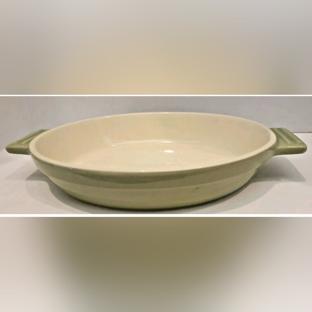 Cuisinart 9 1/2" Celadon & Cream Oval 1.25 Quart Au Gratin Casserole Dish